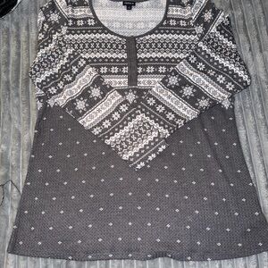 Torrid Black and White Patterned Long Sleeve Top